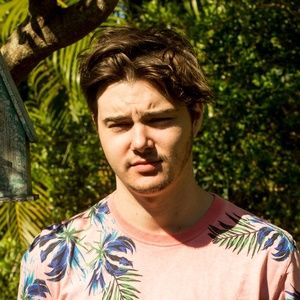 Meet your Posher, Cameron